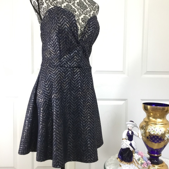 Plunging Sweetheart Skater Strapless Dress L - Picture 6 of 8